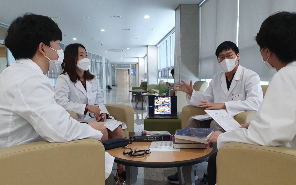 Đình công y tế tại Hàn Quốc: Đôi bên “không nhượng bộ”